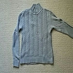 Knit heather gray sweater